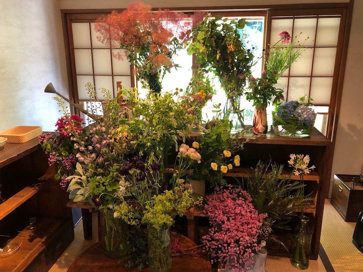 6月3日（日）花生師・岡本典子さんのお花屋さんを開催しました