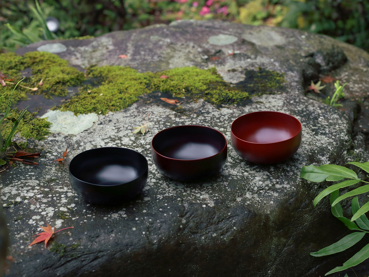 <a href="https://catalog.natsutsubaki.com/category/lacquer/kamata/" target="_blank" rel="noopener">鎌田克慈さんのRINです。</a>