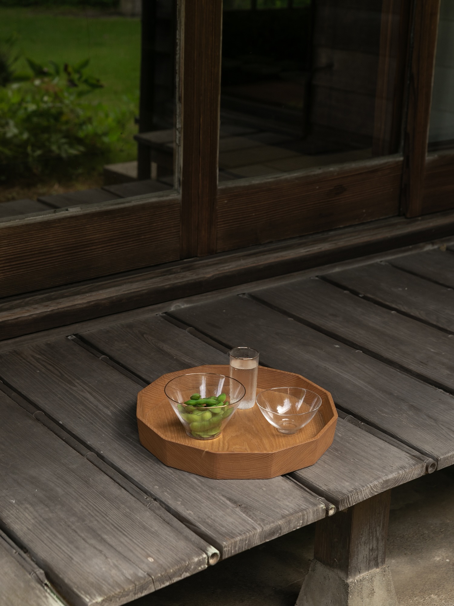 8月12日(火)から9月9日(火)迄、夏季休業となります。